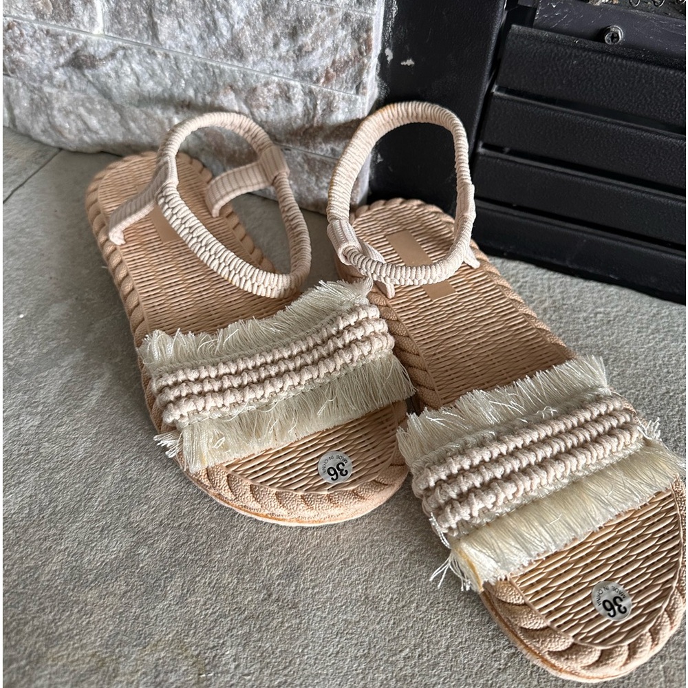 sandals